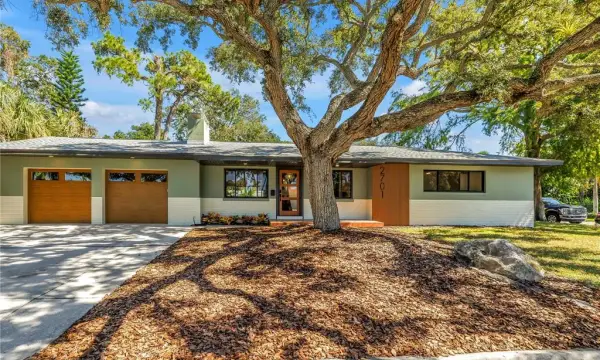 2701 Pelham Road N, St Petersburg, FL, 33710