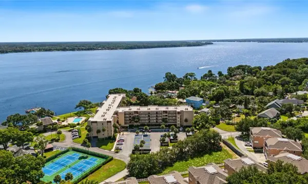 90 S Highland Avenue, Unit 1203, Tarpon Springs, FL, 34689