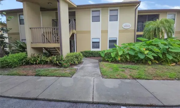 10103 Sailwinds Boulevard N, Unit 102, Largo, FL, 33773