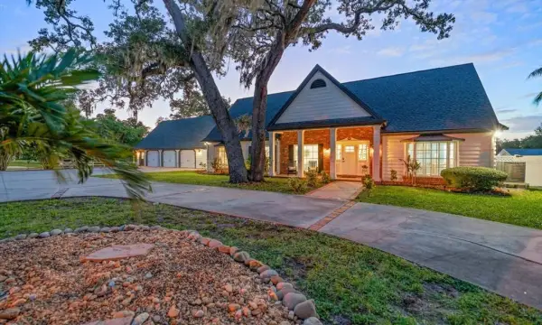 14195 Siesta Road, Largo, FL, 33774