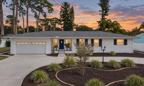 1302 Robin Road S, St Petersburg, FL, 33707