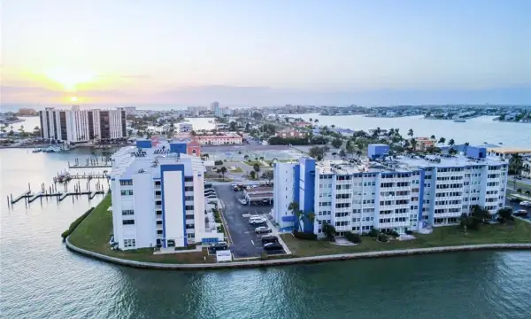 500 Treasure Island Causeway, Unit 711, Treasure Island, FL, 33706