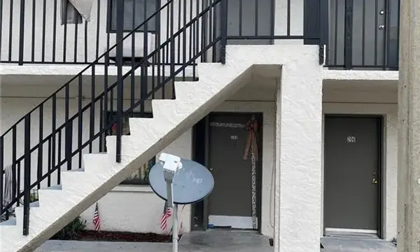 2154 Bradford Street, Unit 205, Clearwater, FL, 33760