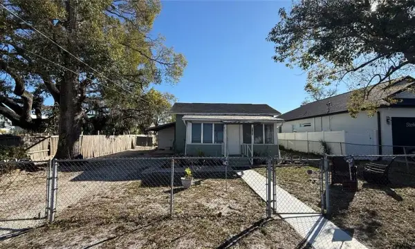2504 W South Avenue, Tampa, FL, 33614