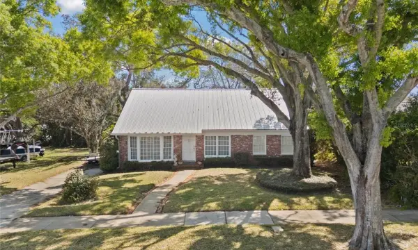 502 Hillcrest Avenue, Tarpon Springs, FL, 34689