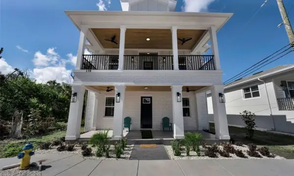 158 E Spruce Street, Tarpon Springs, FL, 34689