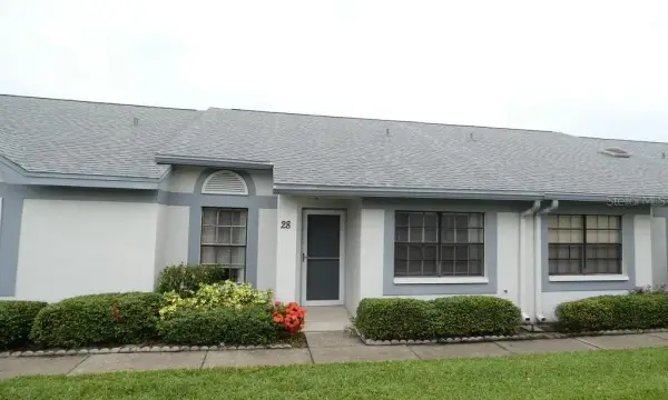 2749 Countryside Boulevard, Unit 28, Clearwater, FL, 33761