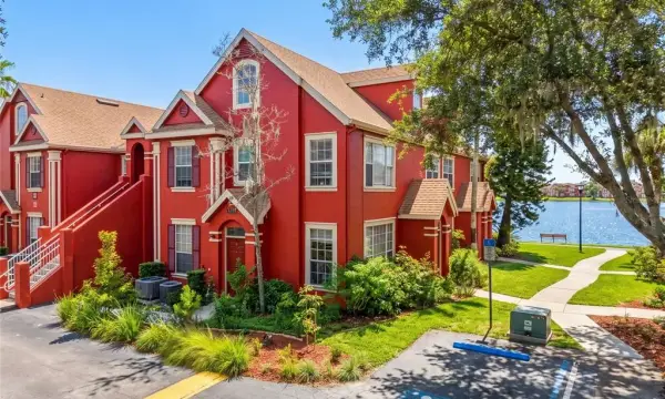 9186 Lake Chase Island Way, Tampa, FL, 33626