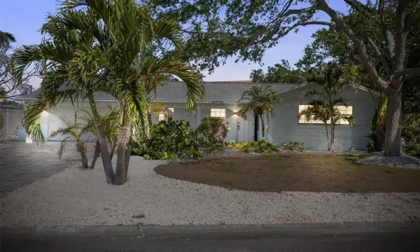 10001 S Yacht Club Drive, Treasure Island, FL, 33706
