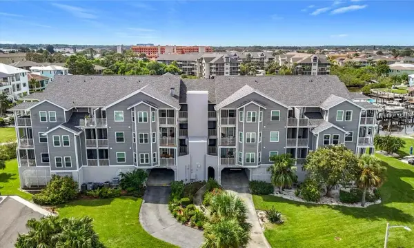 5722 Biscayne Court, Unit 304, New Port Richey, FL, 34652