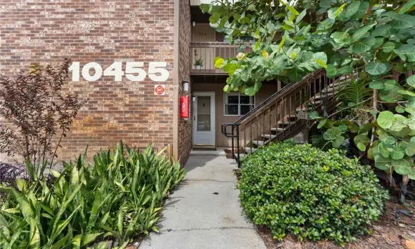 10455 Carrollbrook Court, Unit 114, Tampa, FL, 33618