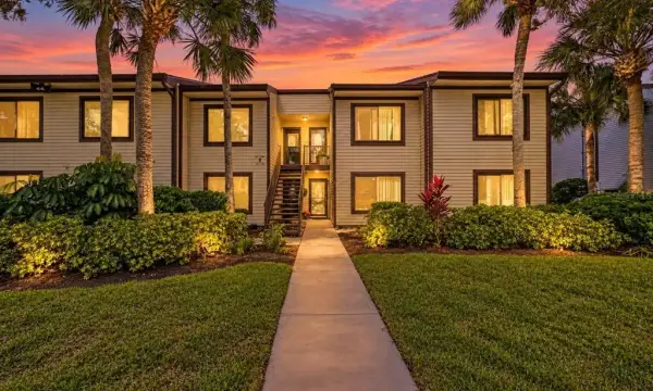 349 Moorings Cove Drive, Unit 1, Tarpon Springs, FL, 34689