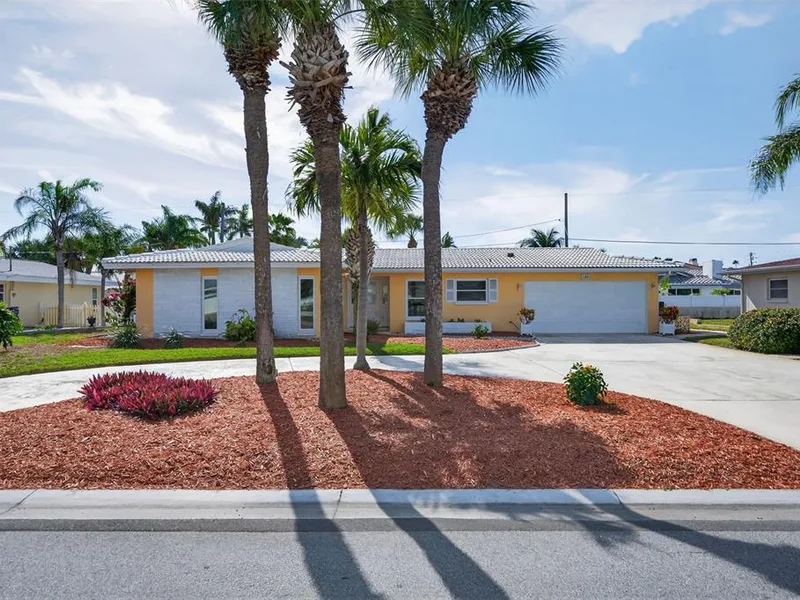 104 22nd Street, Belleair Beach, FL, 33786