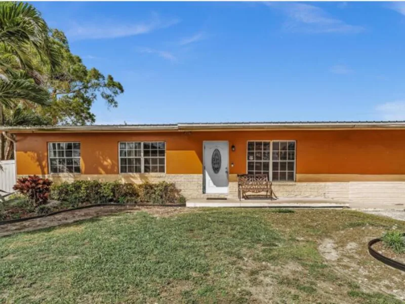 848 SE 3rd Street, Belle Glade, FL 33430