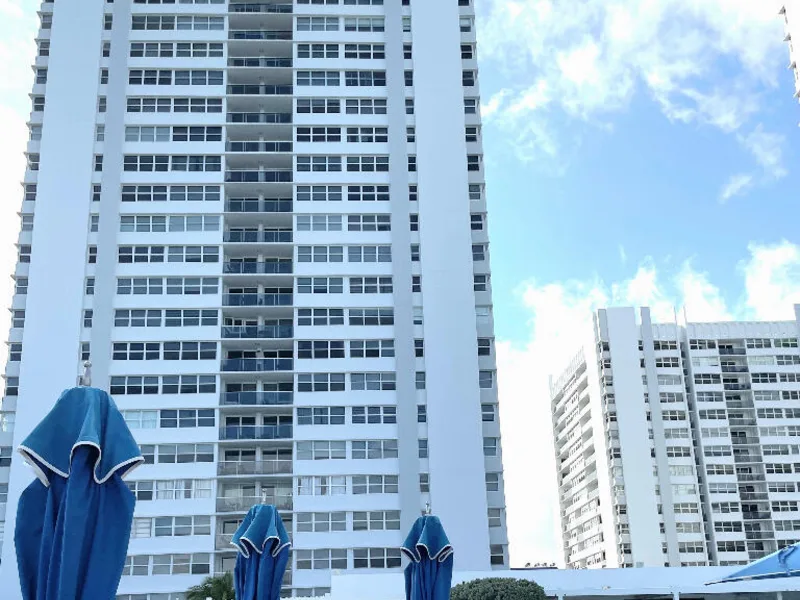 1904 S Ocean Drive 1107, Hallandale Beach, FL 33009