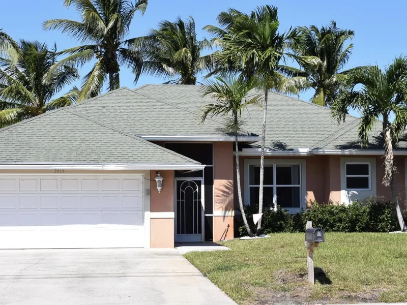 2215 Hypoluxo Rd Road, Lantana, FL 33462