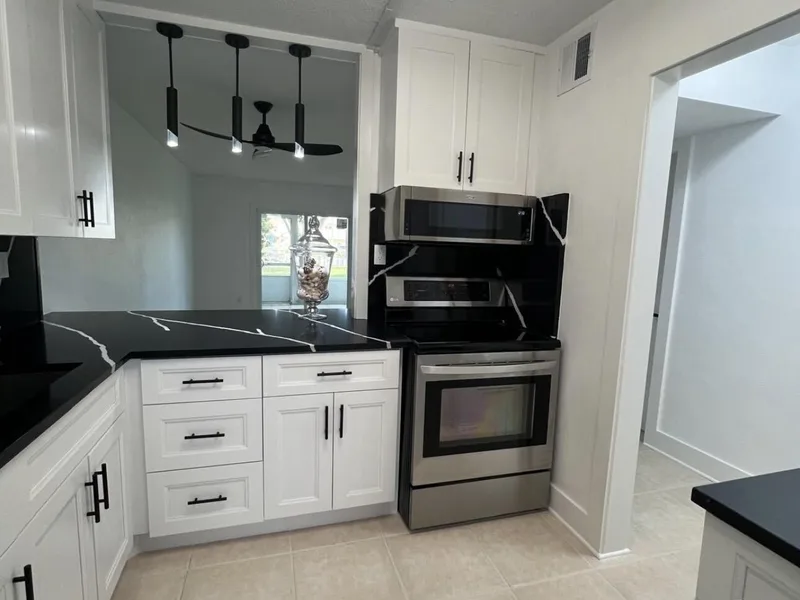 2615 Garden Drive N 104, Lake Worth Beach, FL 33461