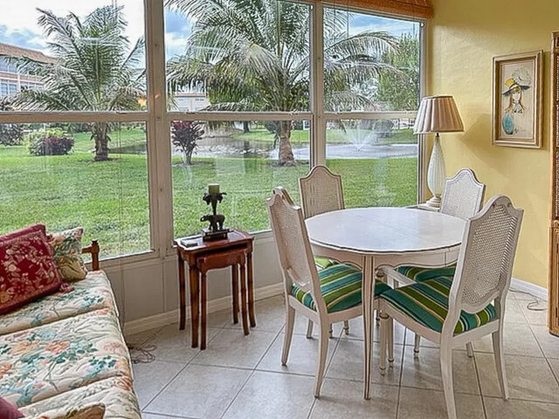 3505 NW 48th Avenue 403, Lauderdale Lakes, FL 33319