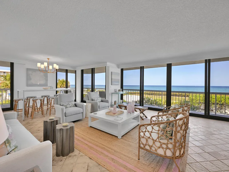 3300 S Ocean Boulevard 203, Palm Beach, FL 33480