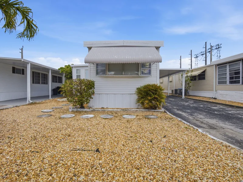 2917 SW 54th Street, Dania Beach, FL 33312