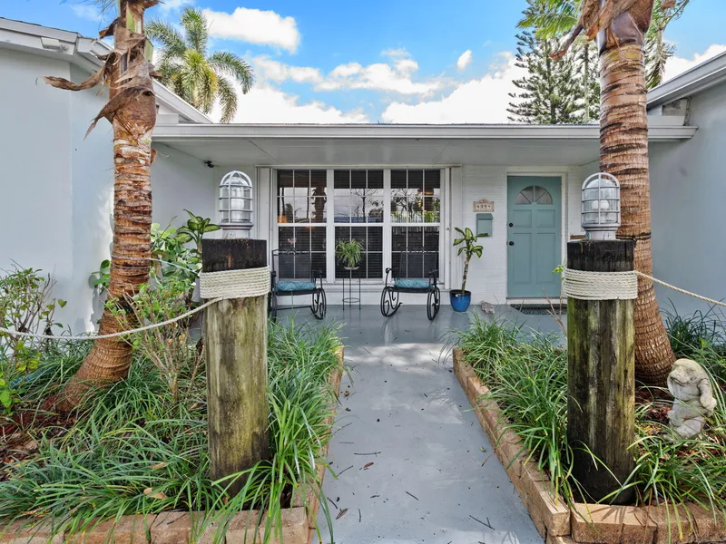 4954 SW 91st Avenue, Cooper City, FL 33328