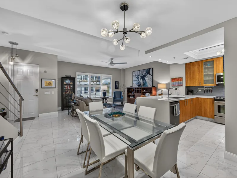 2609 NE 14th Avenue 113, Wilton Manors, FL 33334