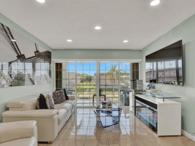 502 Davis Road 12, Palm Springs, FL 33461