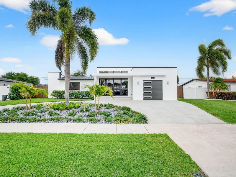 504 Flotilla Road, North Palm Beach, FL 33408