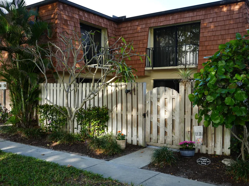 273 Arabian Road 273, Palm Springs, FL 33461