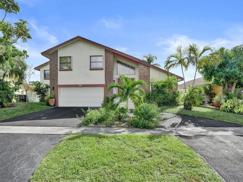 7418 NW 49th Street, Lauderhill, FL 33319