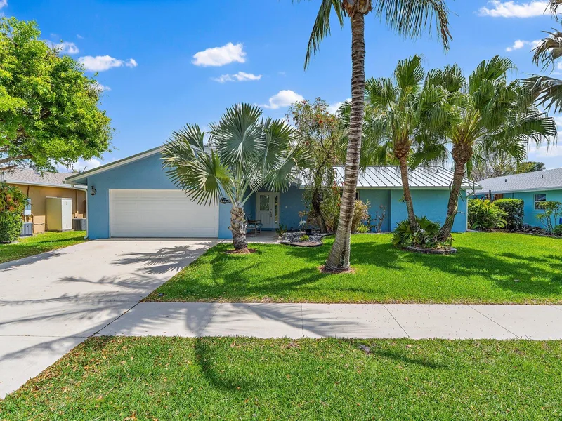 106 Chapel Lane, Tequesta, FL 33469
