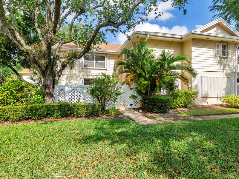 8142 Bridgewater Court, Lake Clarke Shores, FL 33406