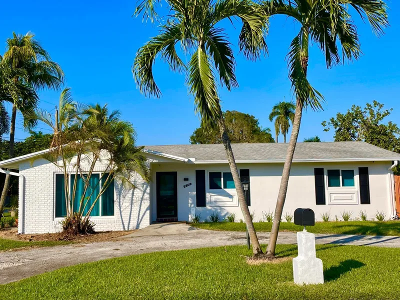 2809 SW 46th Street, Dania Beach, FL 33312