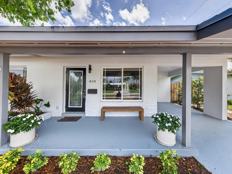 818 NW 28th Court, Wilton Manors, FL 33311