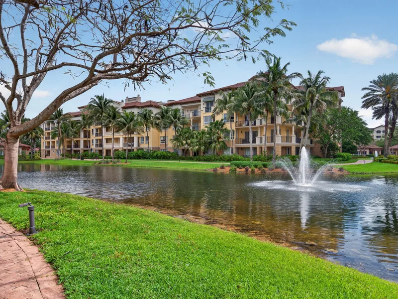 16135 Emerald Estates Drive 164, Weston, FL 33331