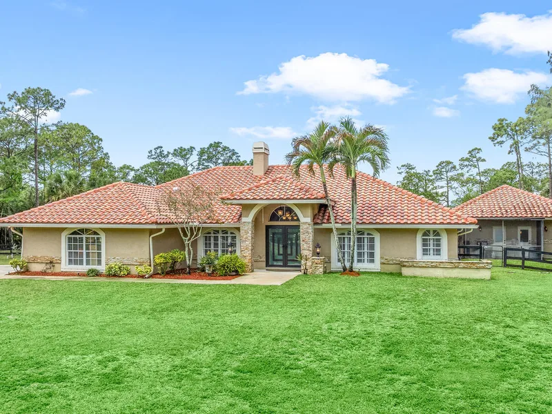 2559 Palm Deer Drive, Loxahatchee, FL 33470