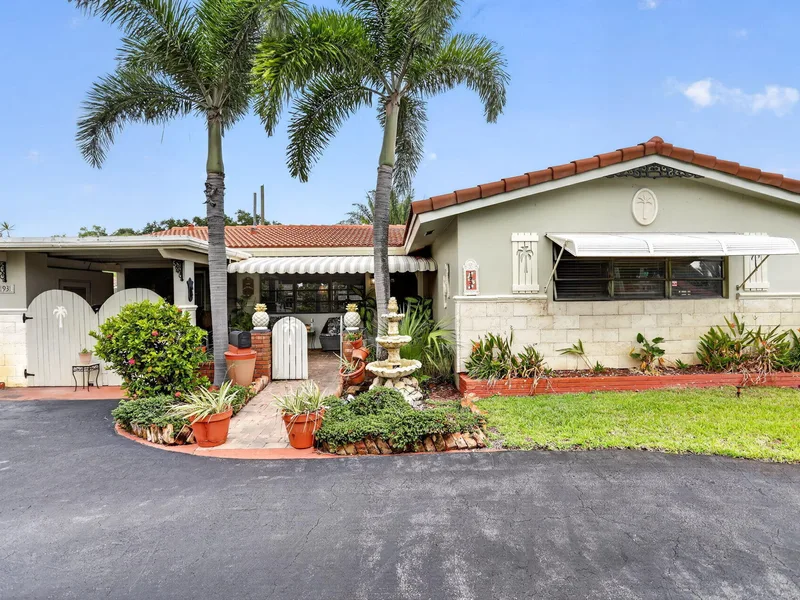 1931 NE 27th Street, Lighthouse Point, FL 33064