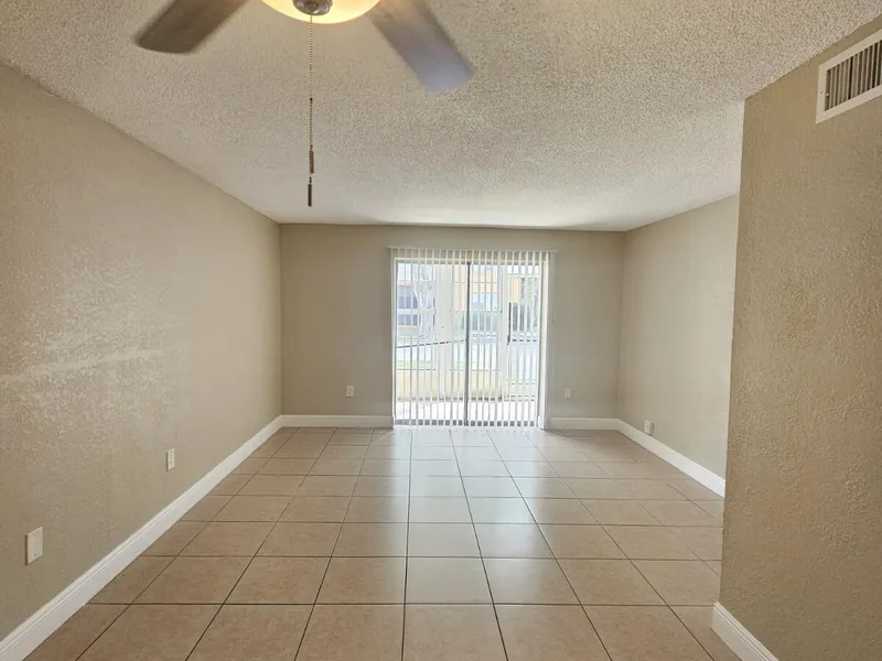4324 NW 9th Avenue 6-1c, Deerfield Beach, FL 33064