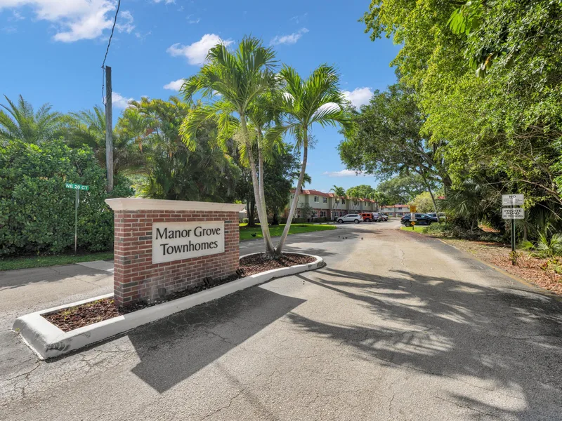 16 NE 20th Court B8, Wilton Manors, FL 33311