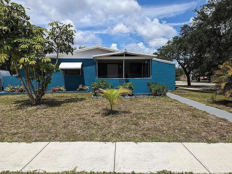 3851 SW 60th Terrace, Davie, FL 33314