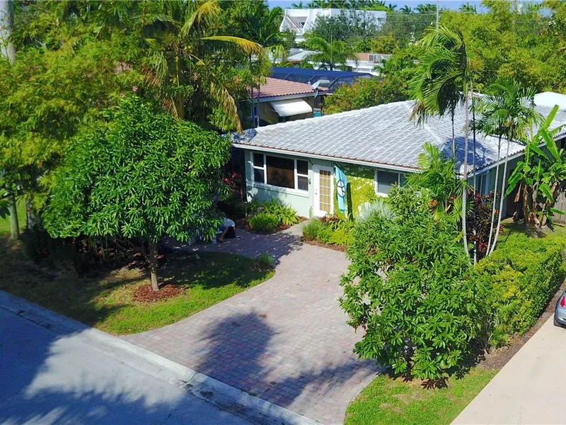 1031 Lincoln Street, Hollywood, FL 33019