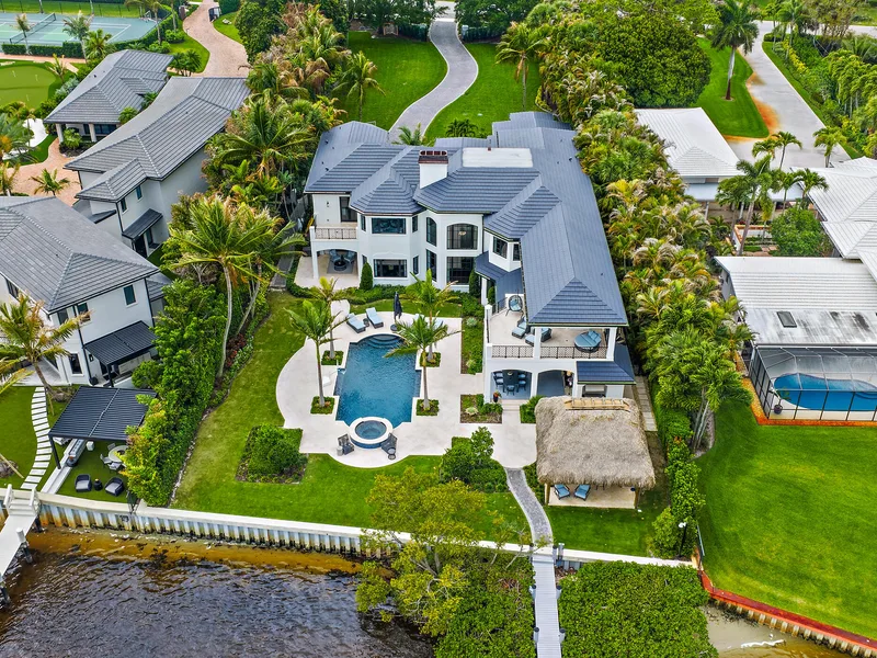 19020 Point Drive, Tequesta, FL 33469