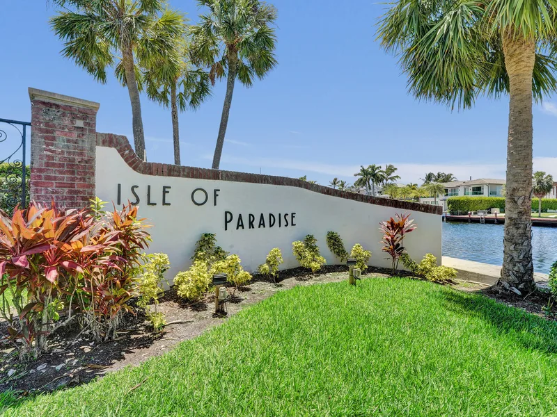 455 Paradise Isle Boulevard 305, Hallandale Beach, FL 33009