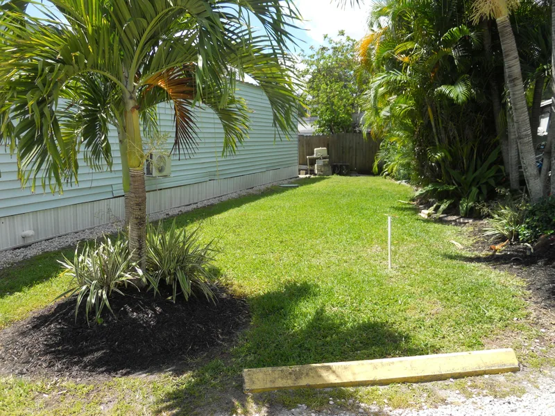 4633 SW 73rd Avenue 17, Davie, FL 33314