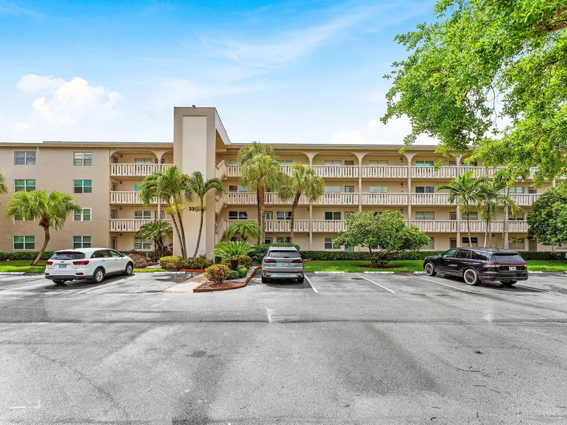 3301 Aruba Way C1, Coconut Creek, FL 33066