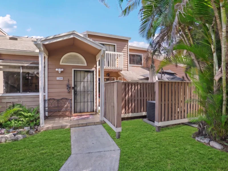 7208 Sportsmans Drive, North Lauderdale, FL 33068