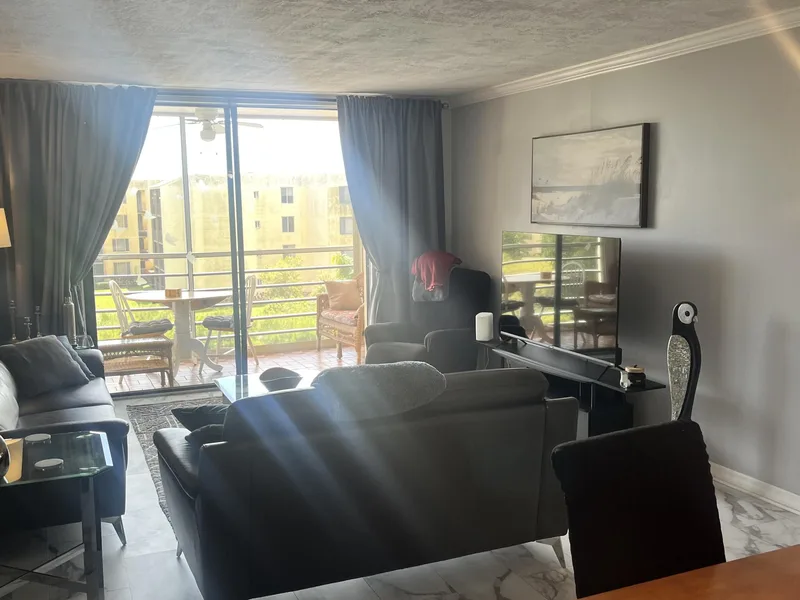 2871 Somerset Drive 414, Lauderdale Lakes, FL 33311