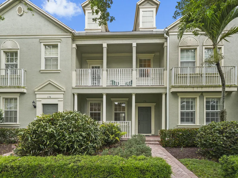 174 W Thatch Palm Circle, Jupiter, FL 33458