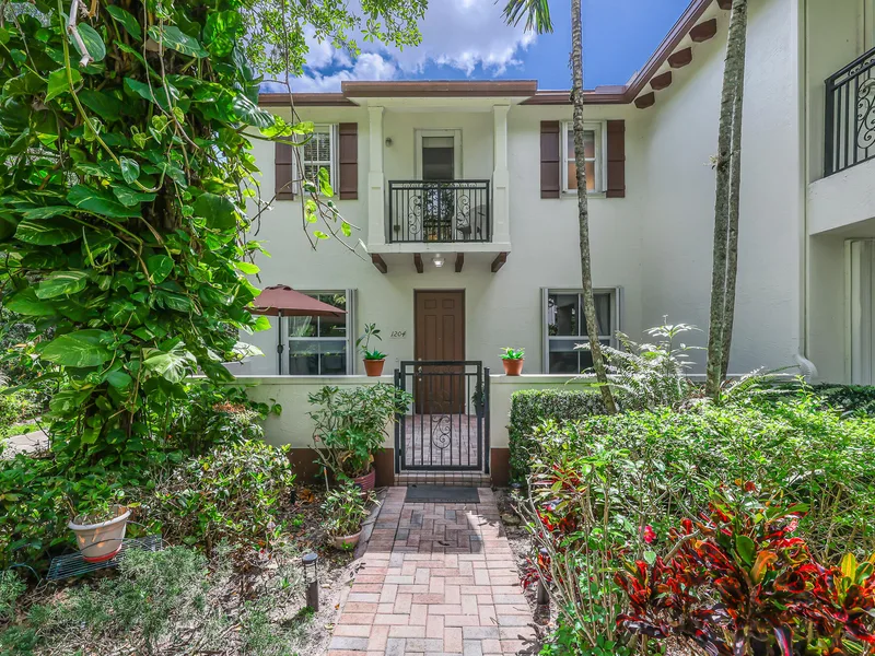 4651 Mimosa Terrace 1204, Coconut Creek, FL 33073