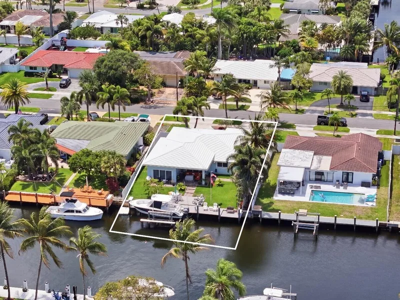 380 SE 5th Avenue, Pompano Beach, FL 33060